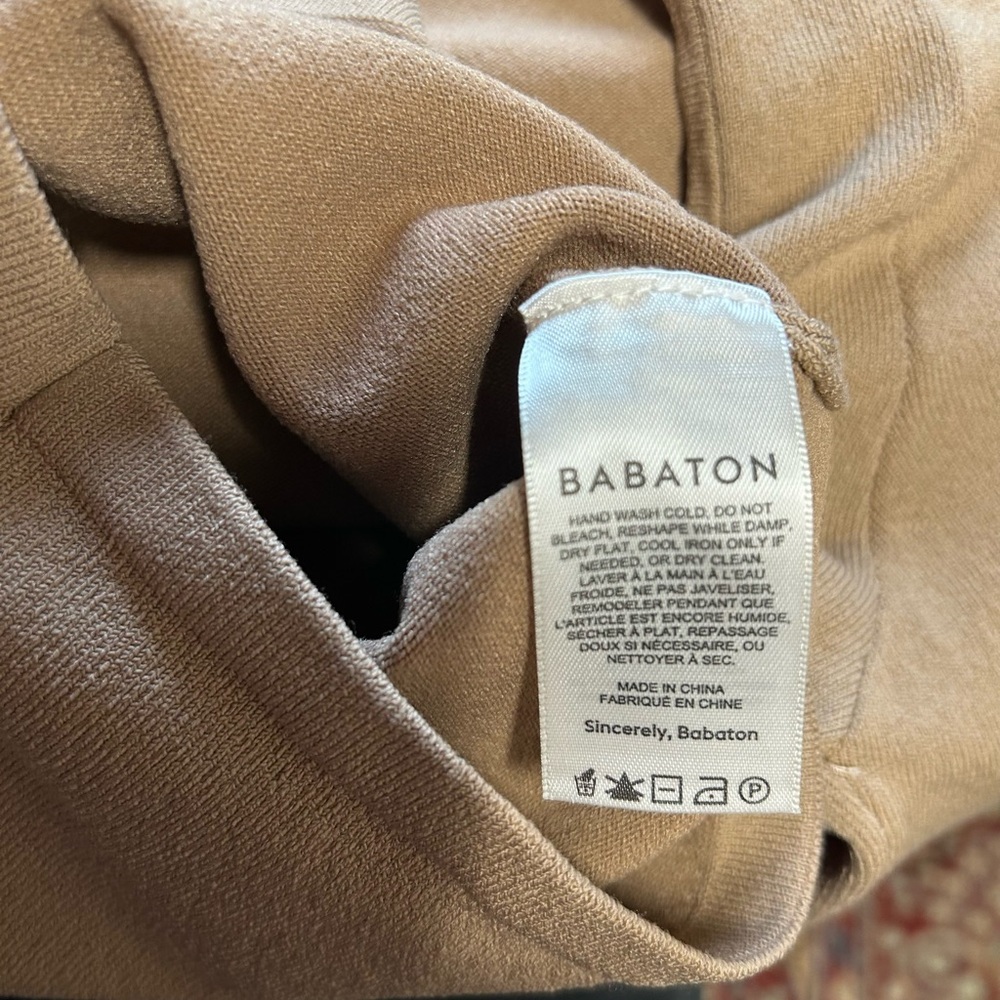Aritzia Babaton Beige Sculpt Knit Long Sleeve Top XS - Picture 7 of 10